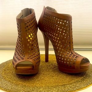 Size 10 Michael Kors heels!